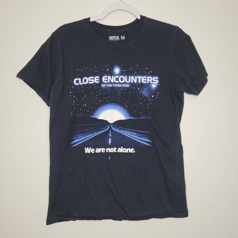 Close Encounters of the third kind movie graphic short sleeve top size medium